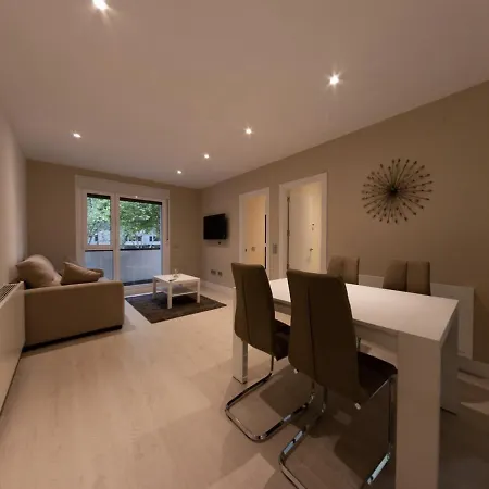 Palacio De Yolanda Tres Cruces *