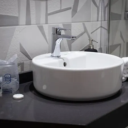 Palacio De Yolanda Tres Cruces Zamora