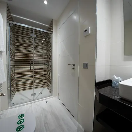 Palacio De Yolanda Tres Cruces Zamora