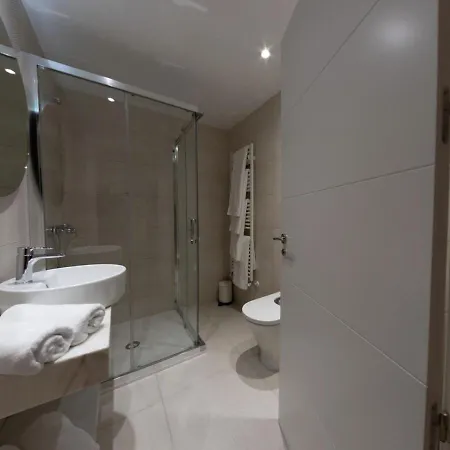 Palacio De Yolanda Tres Cruces * Zamora