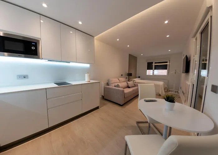 Palacio De Yolanda Tres Cruces Apartamento *